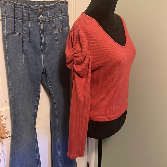 NWT paper crane puff sleeve knit top - Picture 2 of 10